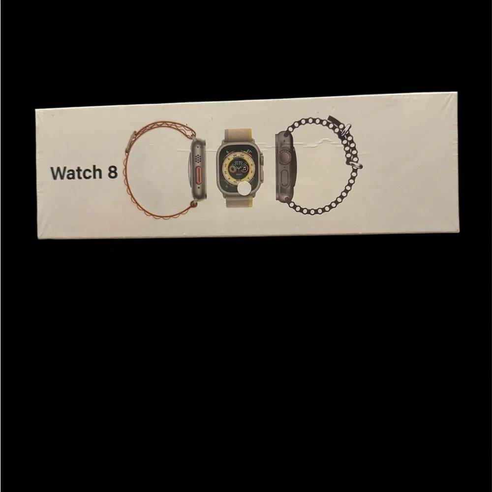 Watch 8 Smartwatch - Black and Gold